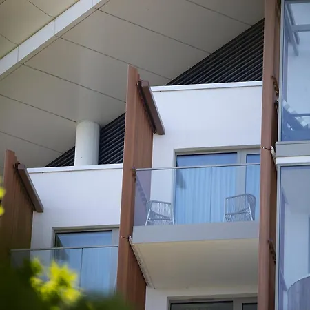 Pinea Apartahotel 4*