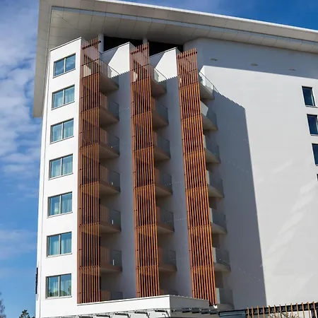 Pinea Apartahotel
